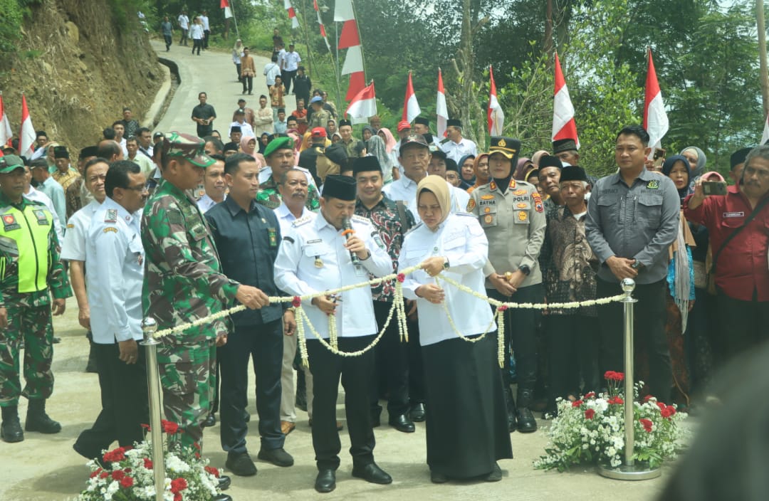 Perbaikan Jalan Rusak Direncanakan Rampung Sebelum Lebaran